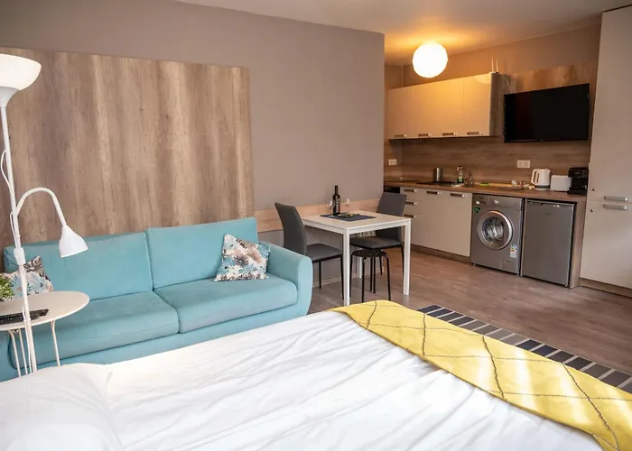 Apartament Seasons Iglika 2 *